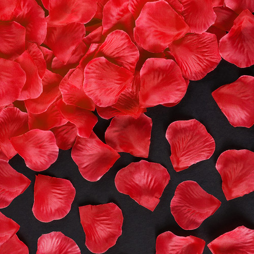 Искусственные лепестки роз, Красный 5,5*5,5 см, 150 г